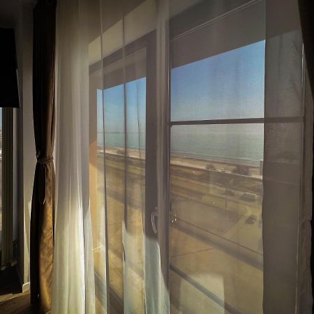 Black Sea Booking - Dubai Năvodari Esterno foto